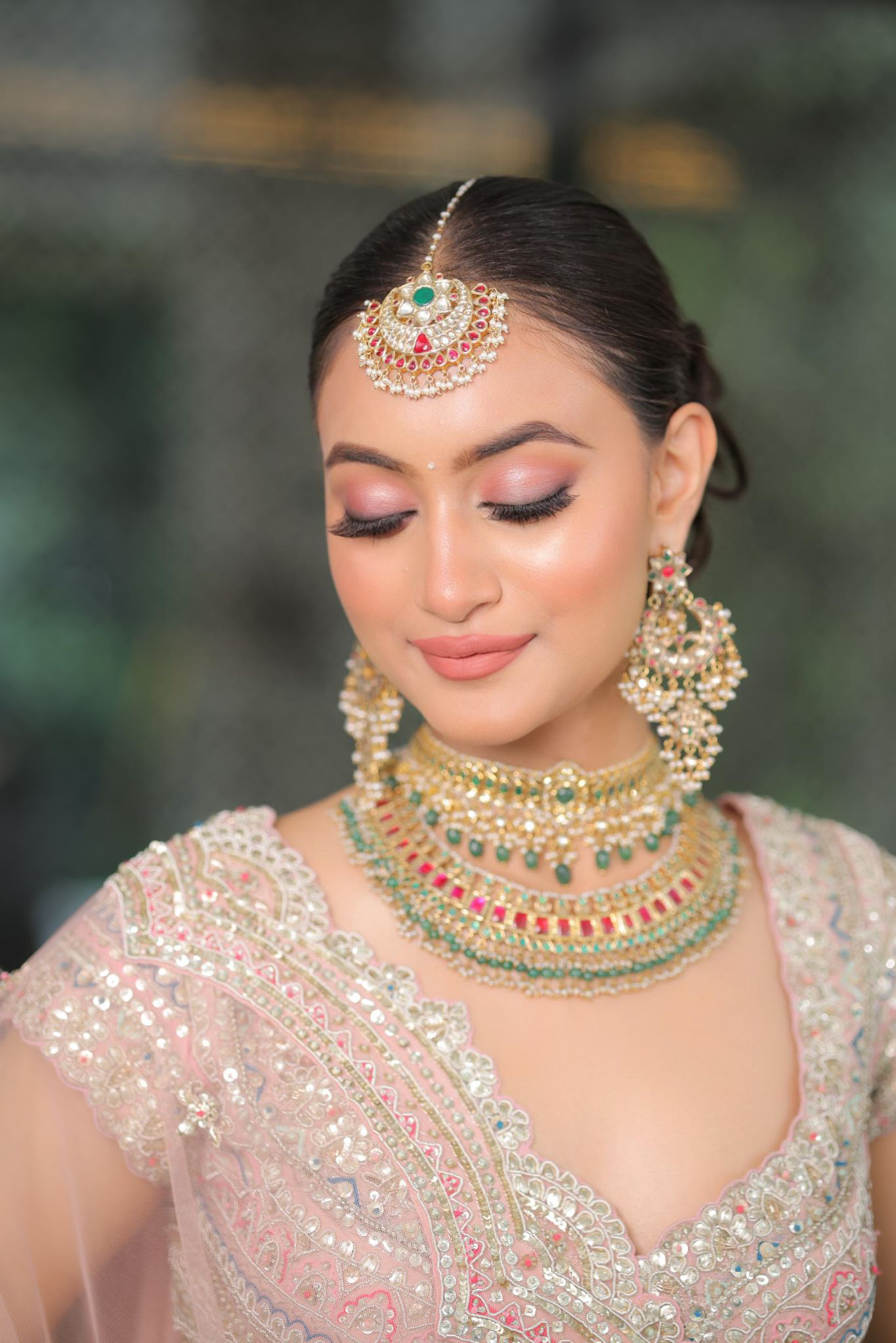 Pastel bridal look with kundan jewellery